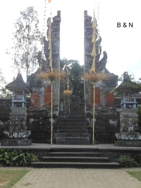 Bali - village temple