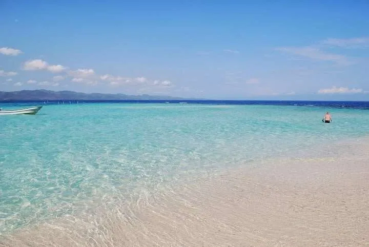 relaxing on Isla Paradiso - the heavenly island in the Dominican Republic