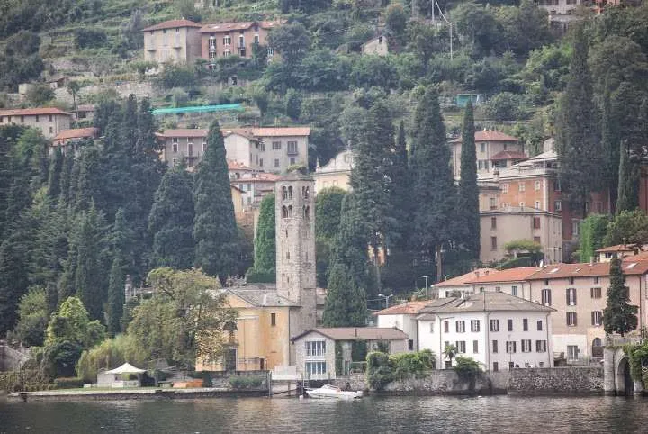 journey on Lake Como in Italy - towns Como, Bellagio and Varenna