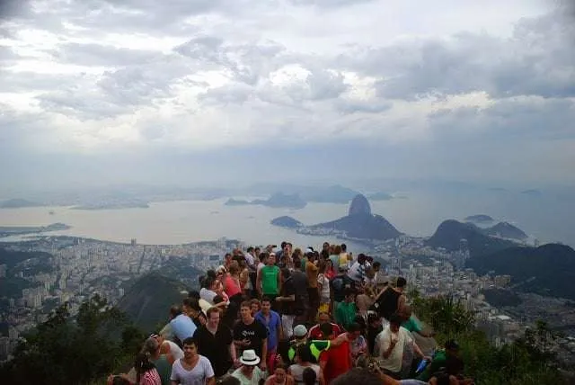 a visit in Rio de Janeiro in Brazil - sightseeing the statue of Jesus and the beaches of Kopakabana and Ipanema
