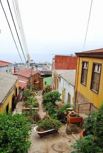 a one day trip through Valparaiso in Chile