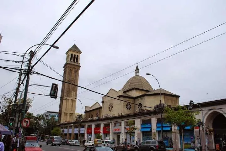 a one day trip through Valparaiso in Chile