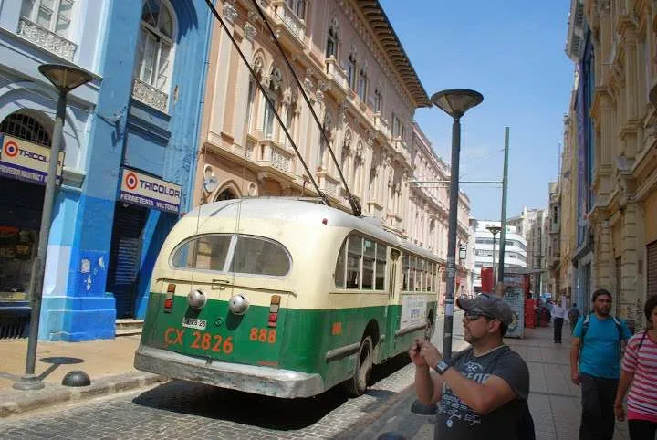a one day trip through Valparaiso in Chile