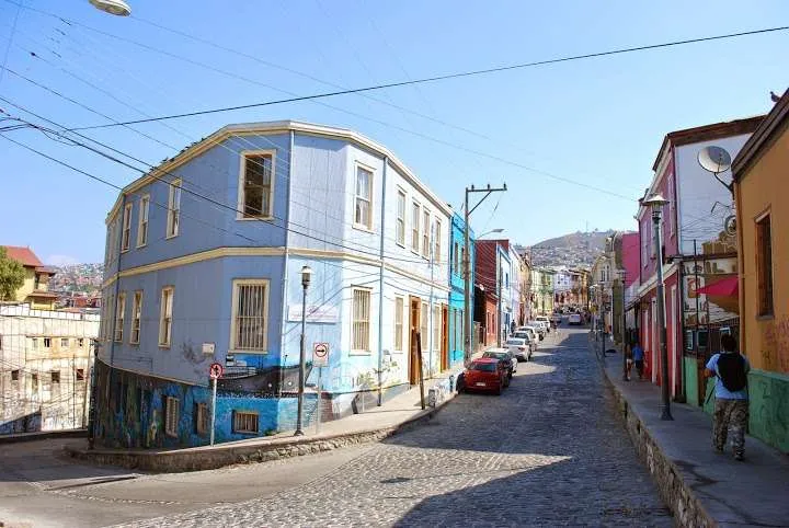 a one day trip through Valparaiso in Chile