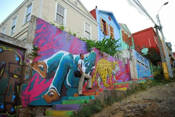 a one day trip through Valparaiso in Chile