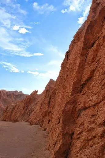 how to experience the area around the Atacama Desert in Chile