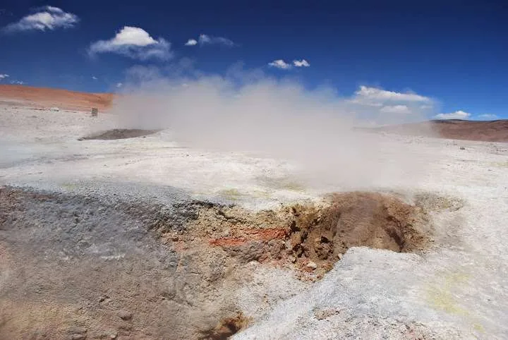 journey on the road to Uyuni in Bolivia