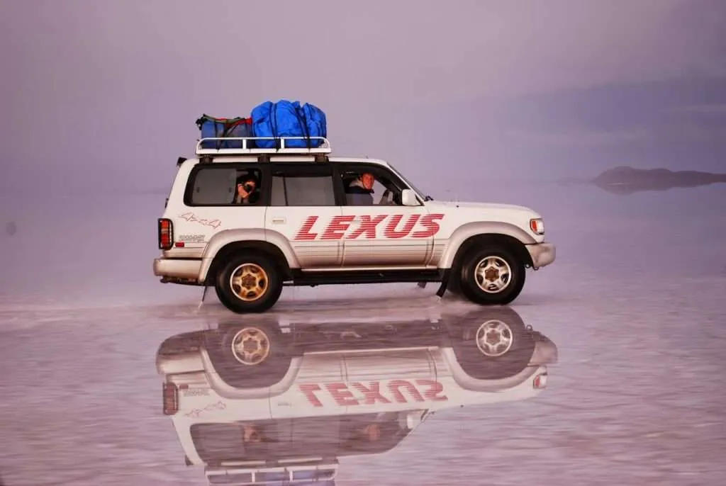 travelers share stories from Salar de Uyuni i Bolivia