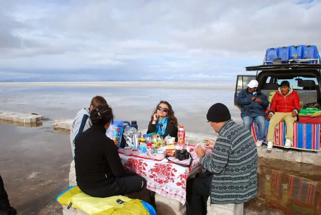 travelers share stories from Salar de Uyuni i Bolivia