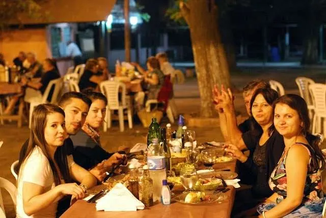 Argentina. Buenos Aires, Castelar, rancho with gauchos and dance and wine