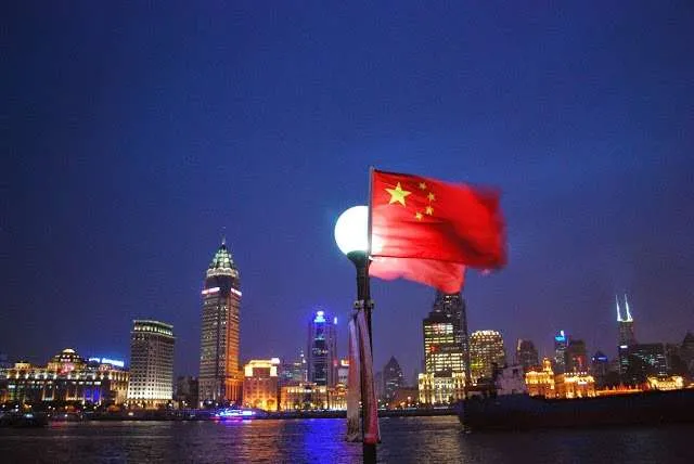 travelers teaching how to enjoy China