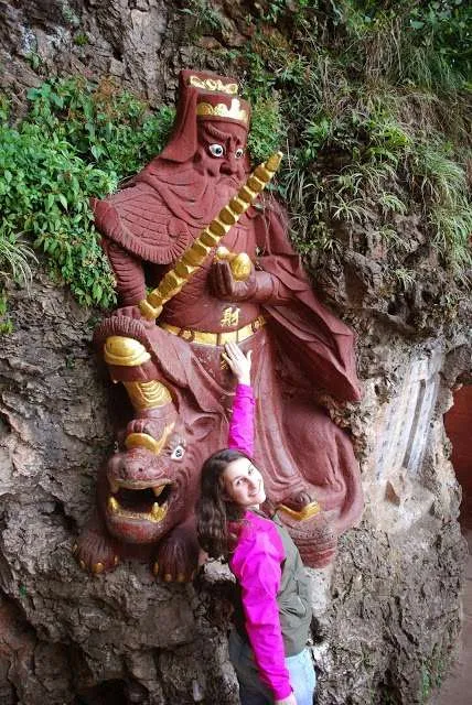 visit the city of Kunming in China