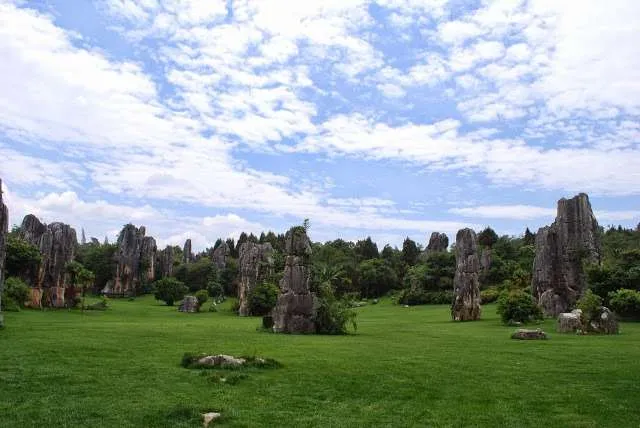 photo diary from our journey through the Stone Forest in Yunnan, China