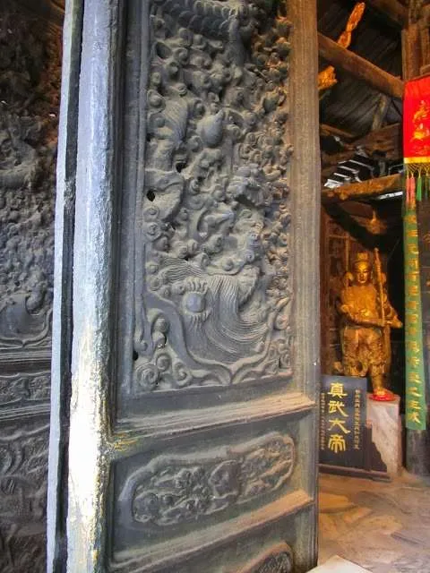 visit the city of Kunming in China