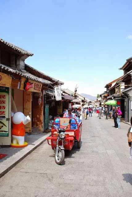 a trip through Yunnan province in China - old city of Dali