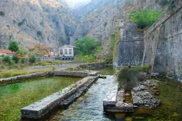 The tasty lemonade of an improvised Balkan road trip