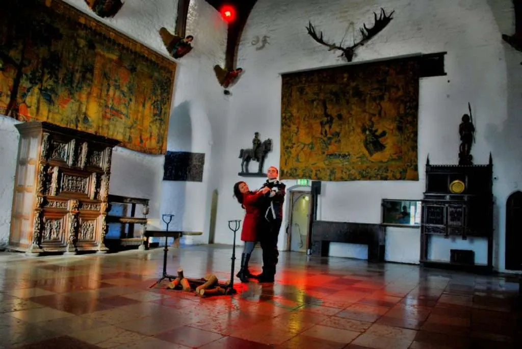 Ирландия, Bunratty Castle and Folk Park, замък, танци