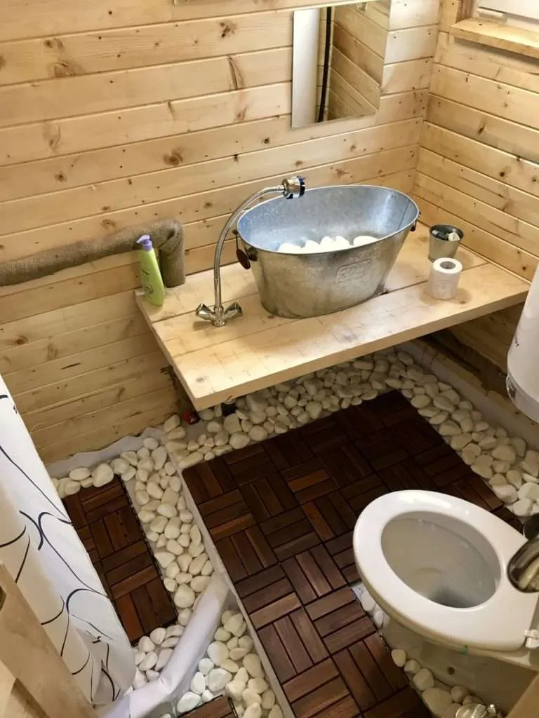 work, team, vacation, team building, co-working space, coworkation, coliving, igloo, stay in the Rhodope mountains, Pamporovo, Chepelare - winter in the mountain, ski, travel, work and travel, work on the road, Bulgaria