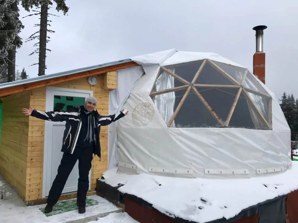 work, team, vacation, team building, co-working space, coworkation, coliving, igloo, stay in the Rhodope mountains, Pamporovo, Chepelare - winter in the mountain, ski, travel, work and travel, work on the road, Bulgaria