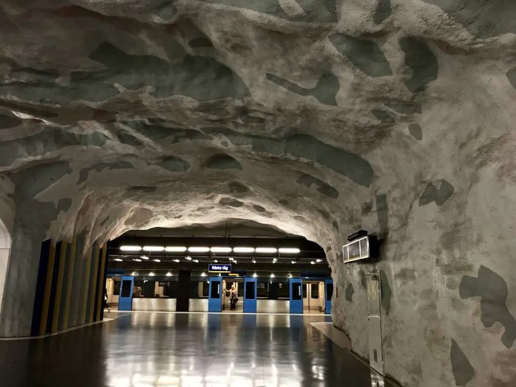 MΓΆrby Centrum subway station, Stockholm Tunnelbana