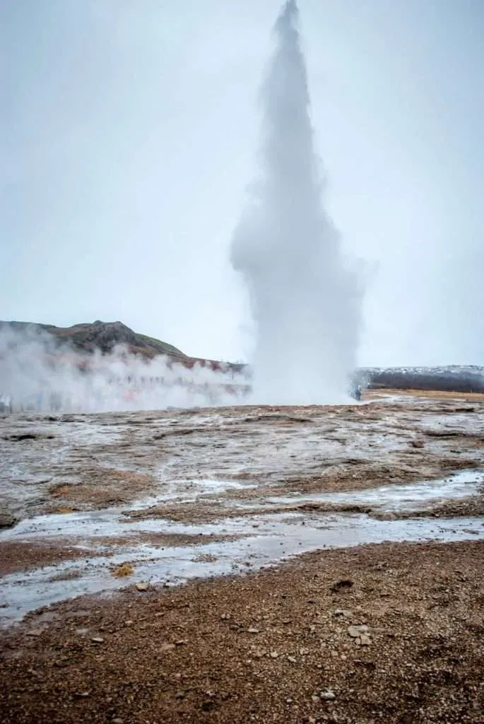 Iceland, road trip, places to visit, guide, geyser, Strokkur Geysir