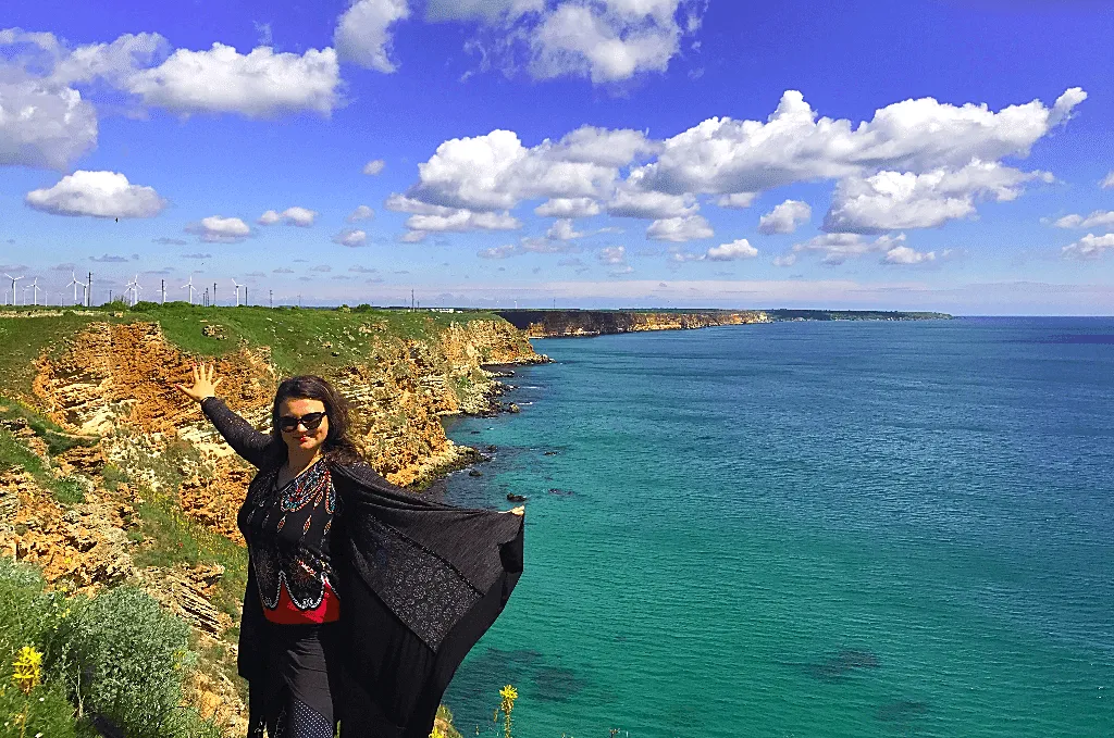 Traveling to Bulgaria, Tyulenovo, Kavarna - kayaking, boat trip, caves, walks, hiking, views, photography and hospitality, traditions in northern Black sea.