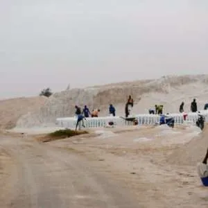 Travel to Senegal - Pink lake (Lac Rose), rally Dakar finish, off-road, Goree island, Dakar at night