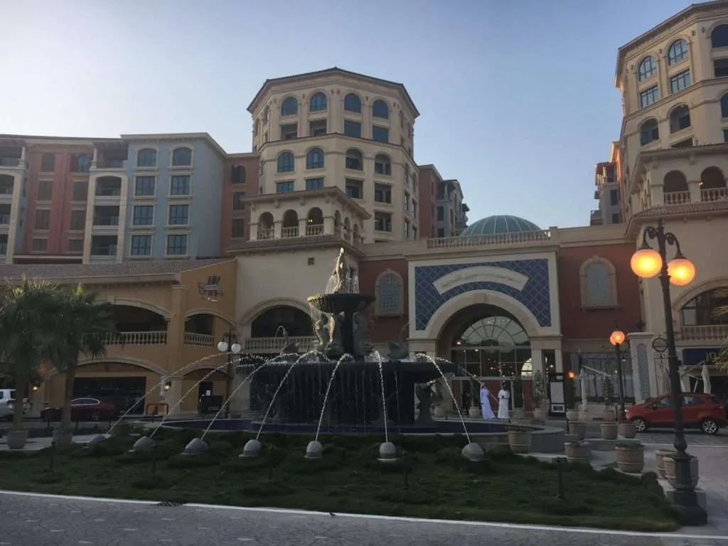 Visit Doha, Qatar, Kempinski hotel