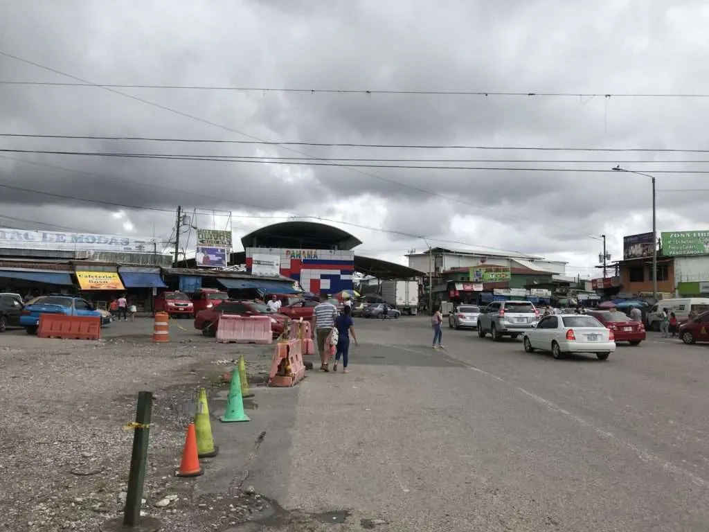 Crossing the border from Costa Rica to Panama by foot