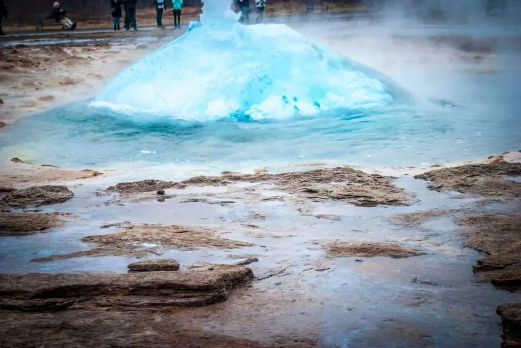 Исландия, роуд трип, места, забележителности, пътеводител, гейзер, Strokkur Geysir