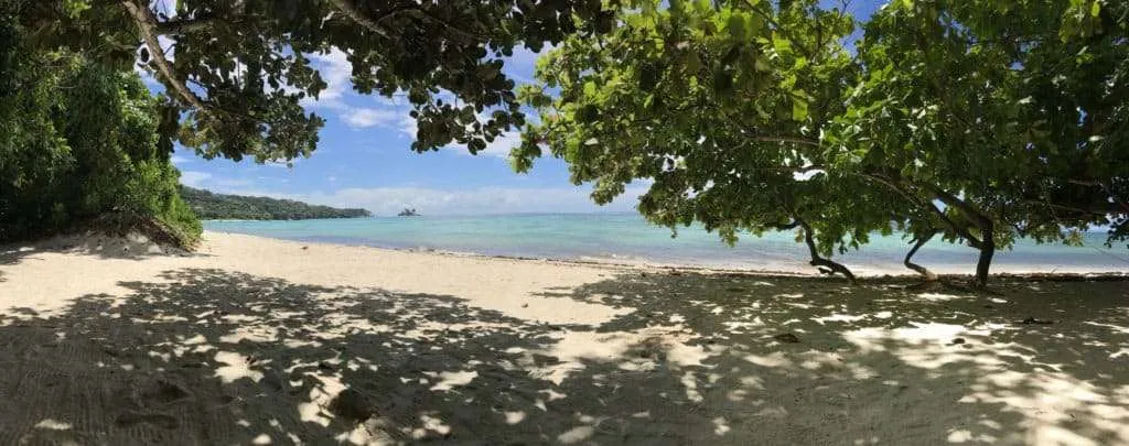Плаж Anse Royale на остров Mahe на Сейшелите