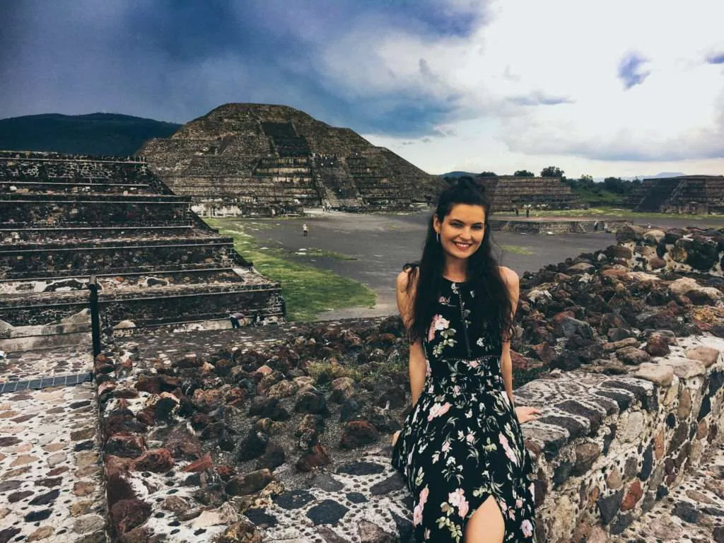 Georgie in Mexico, near Maya ruins; how to plan a trip