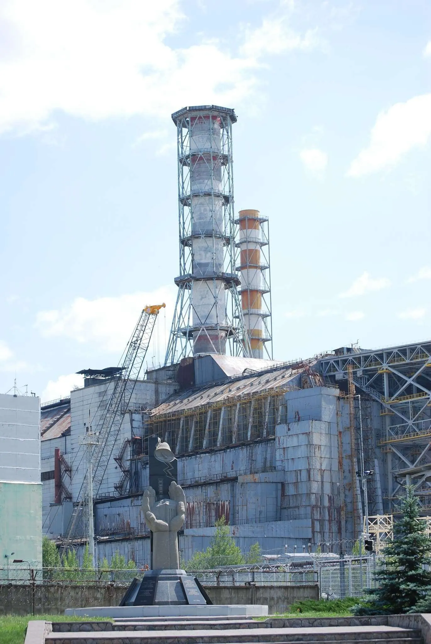 Tour Chernobyl - visit Pripyat, the Power Plant, 10km and 30km exclusion zone