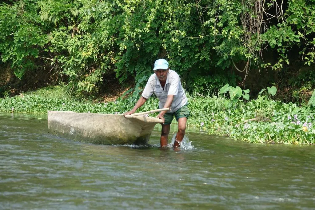 Nepal itinerary, meeting Nepali people - Chitwan