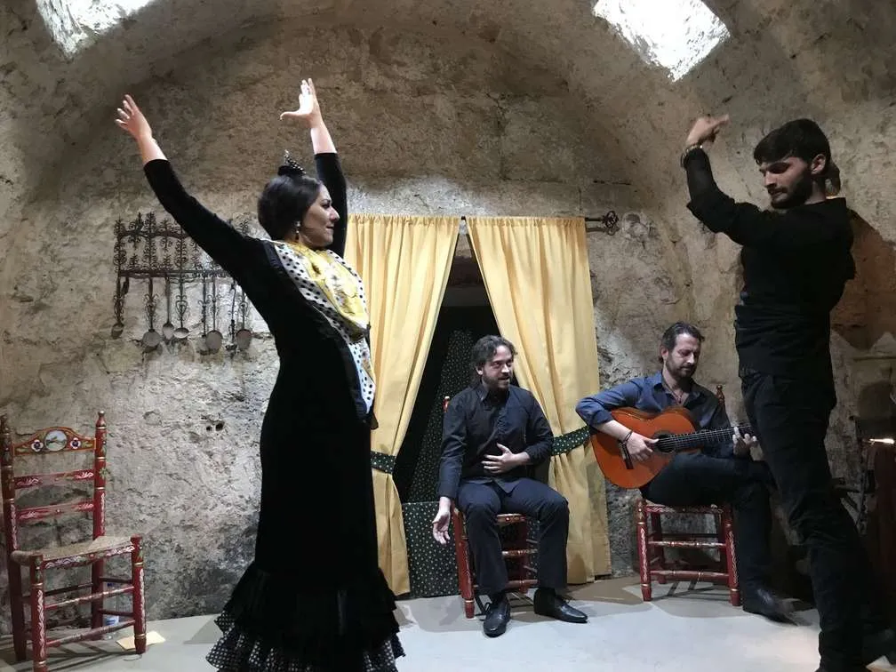 Road trip in Andalusia, travel in Southern Spain - itinerary, places to visit and places to stay in Cordoba, flamenco