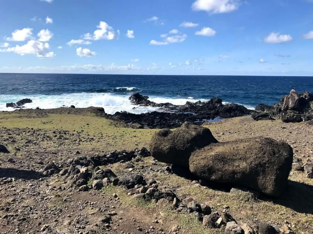 Plan a trip to Easter Island - how to get, where to stay, what to do and 4-day Easter Island itinerary