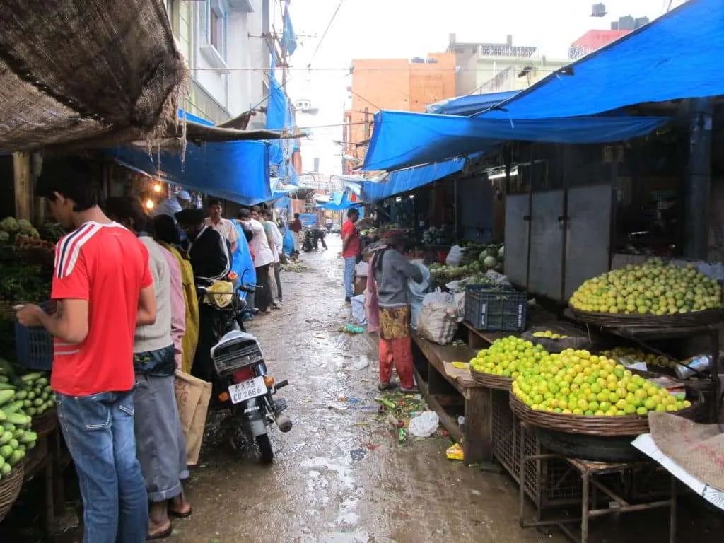 India travel, streets of Bengaluru