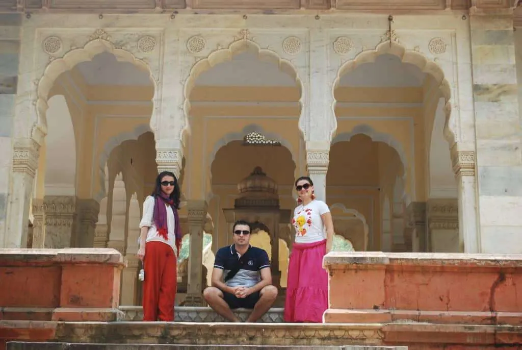 Explore India, Royal Gaitor Tumbas (Royal Tombs) Jaipur