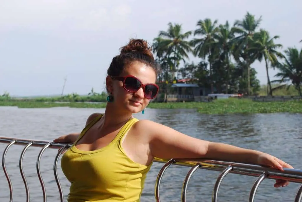 India travel, houseboat on Kerala backwaters