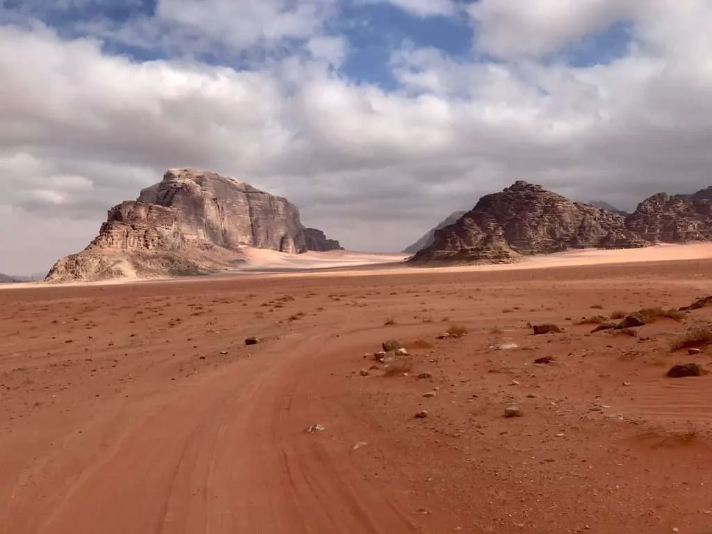 Best places to visit in Jordan - jeep tour in Wadi Rum desert