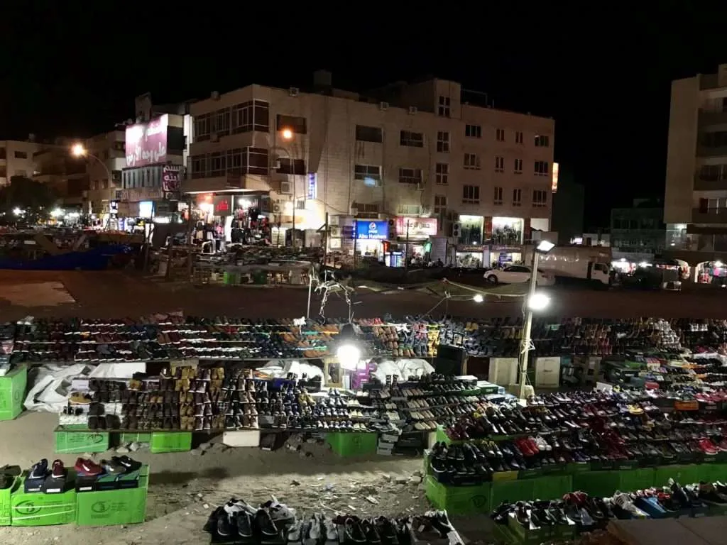 Jordan itinerary - evening market in Aqaba