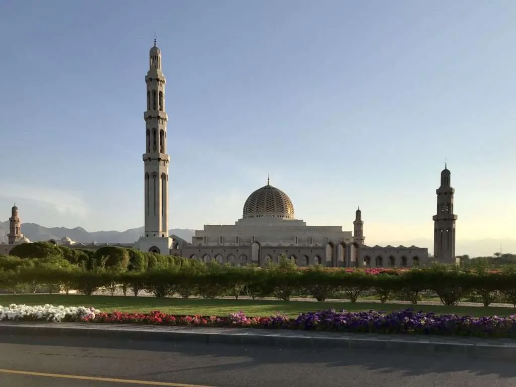 Places to visit in Oman, Muscat, Sultan Qaboos Grand Mosque