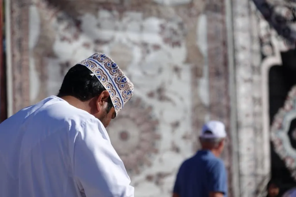 Traveling to Oman, Nizwa carpet market