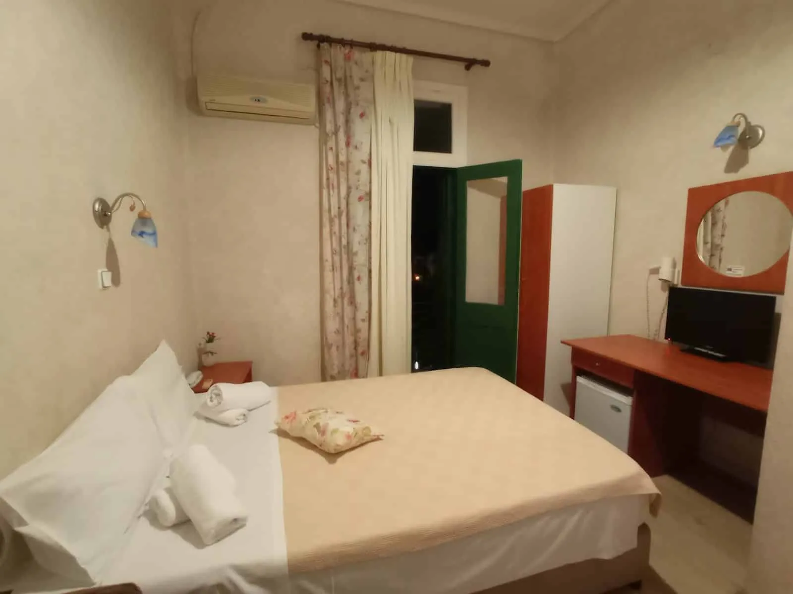 Lesbos island itinerary - stay in Mytilini