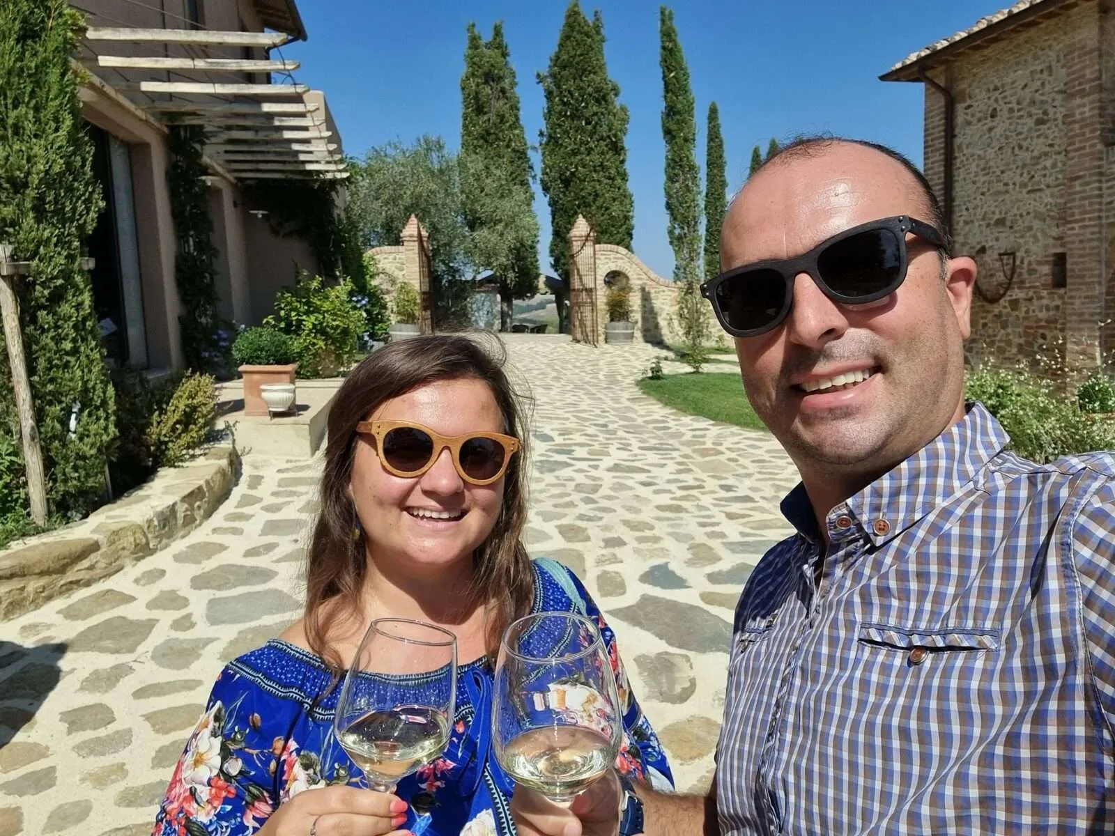 A day trip from Rome to Tuscany - wine tasting