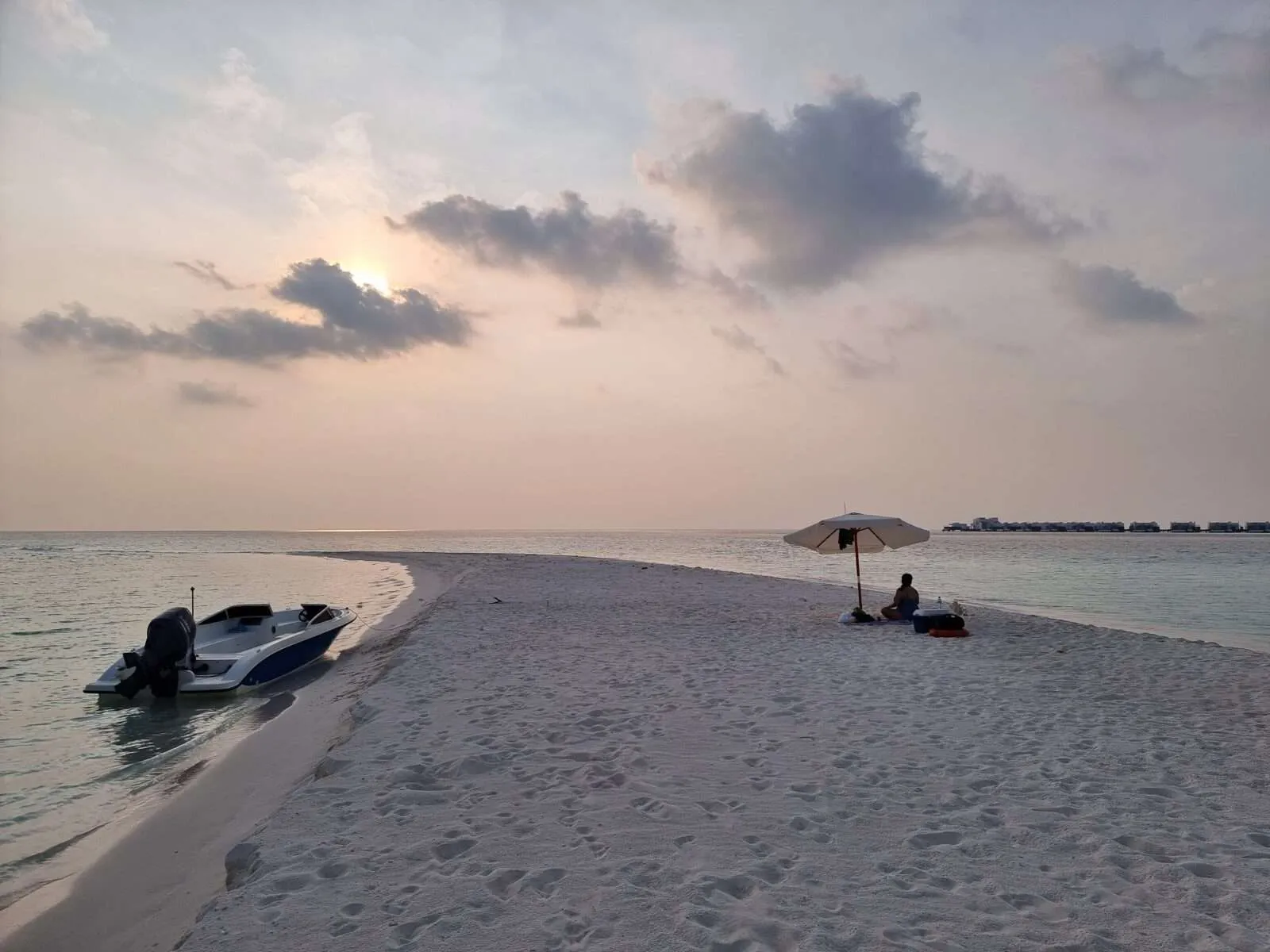 Desert island near Gaafaru, Maldives
