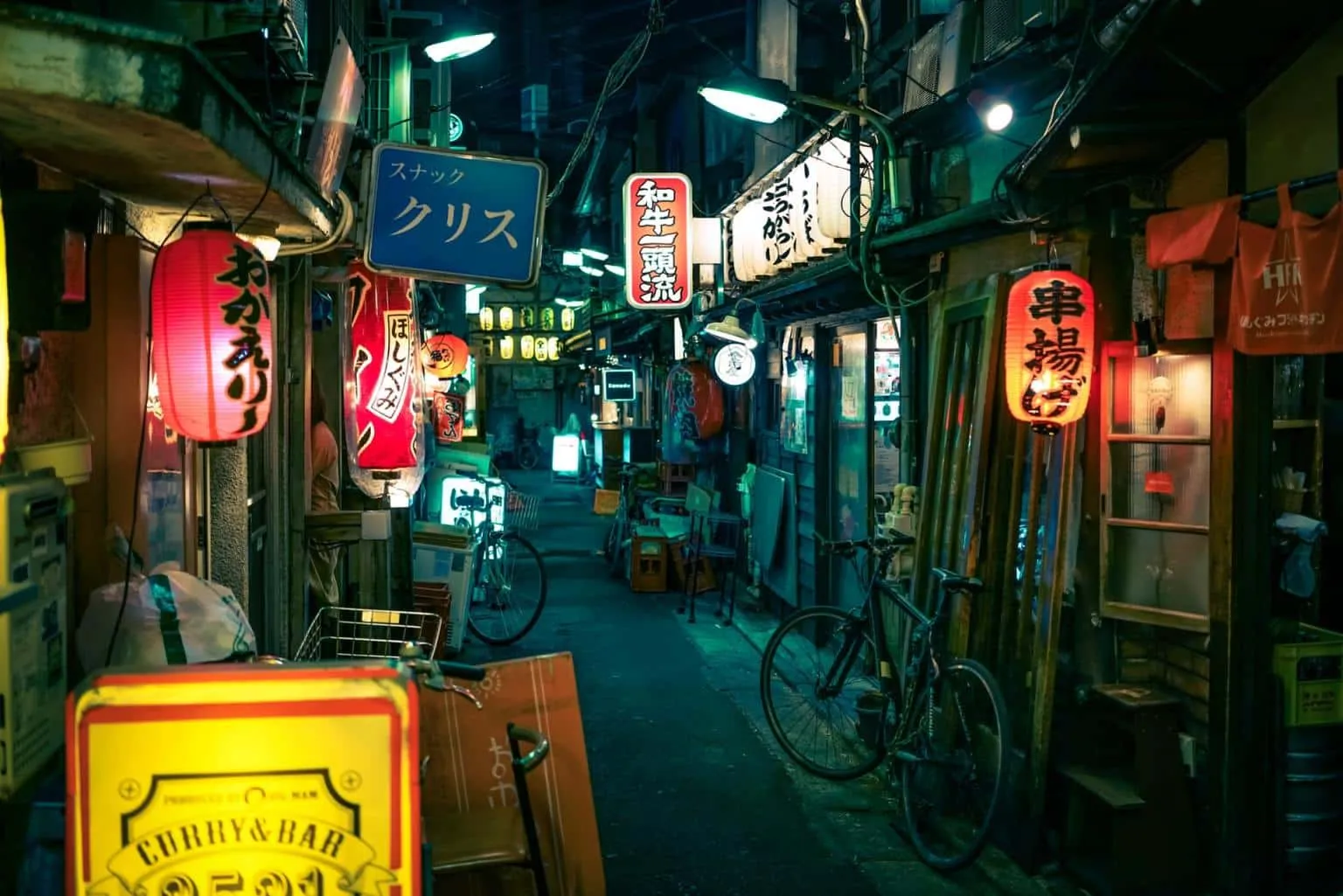 Tokyo, Photo by Alex Knight on Unsplash
