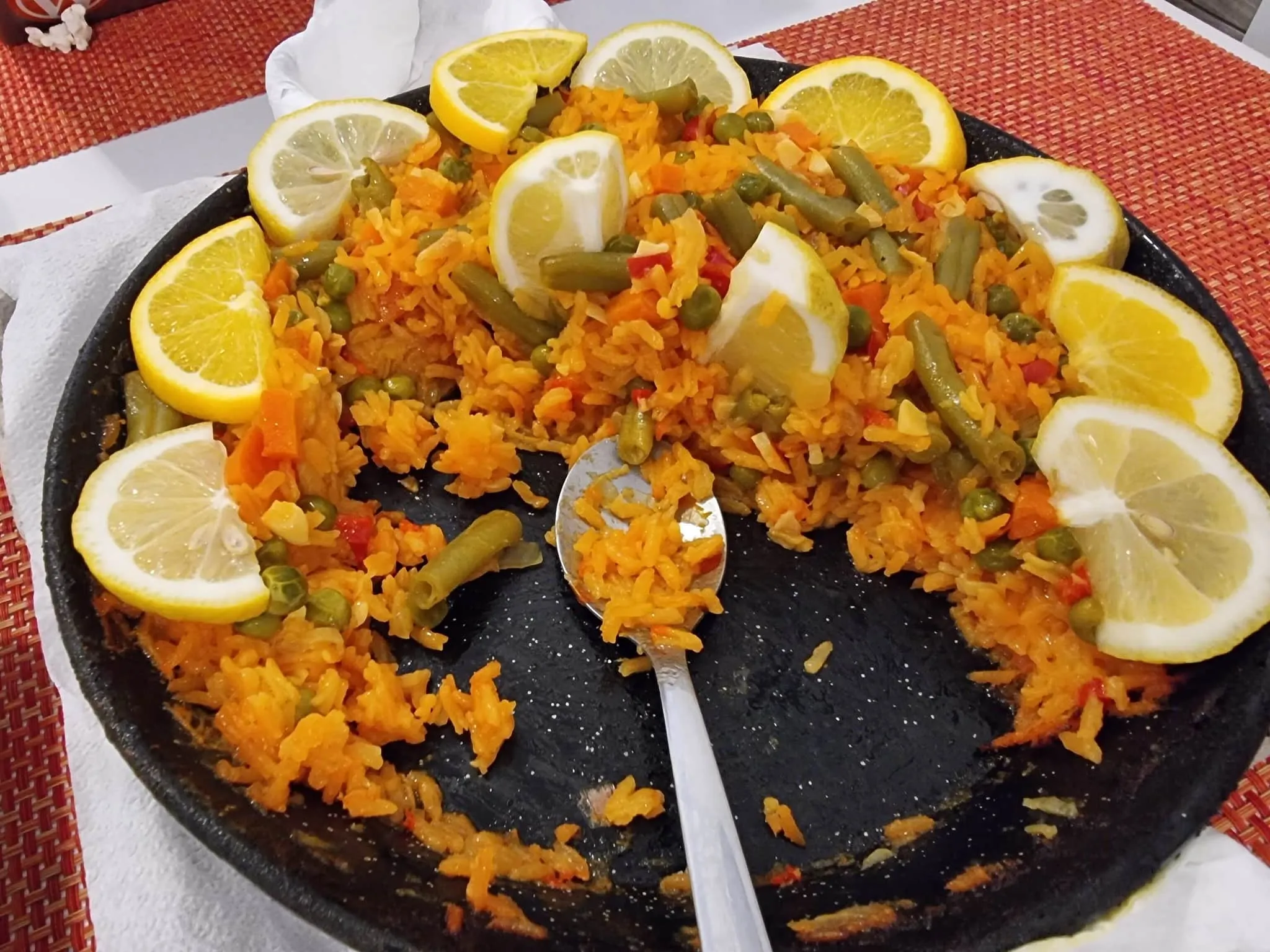 Food in Lanzarote: paella verdura