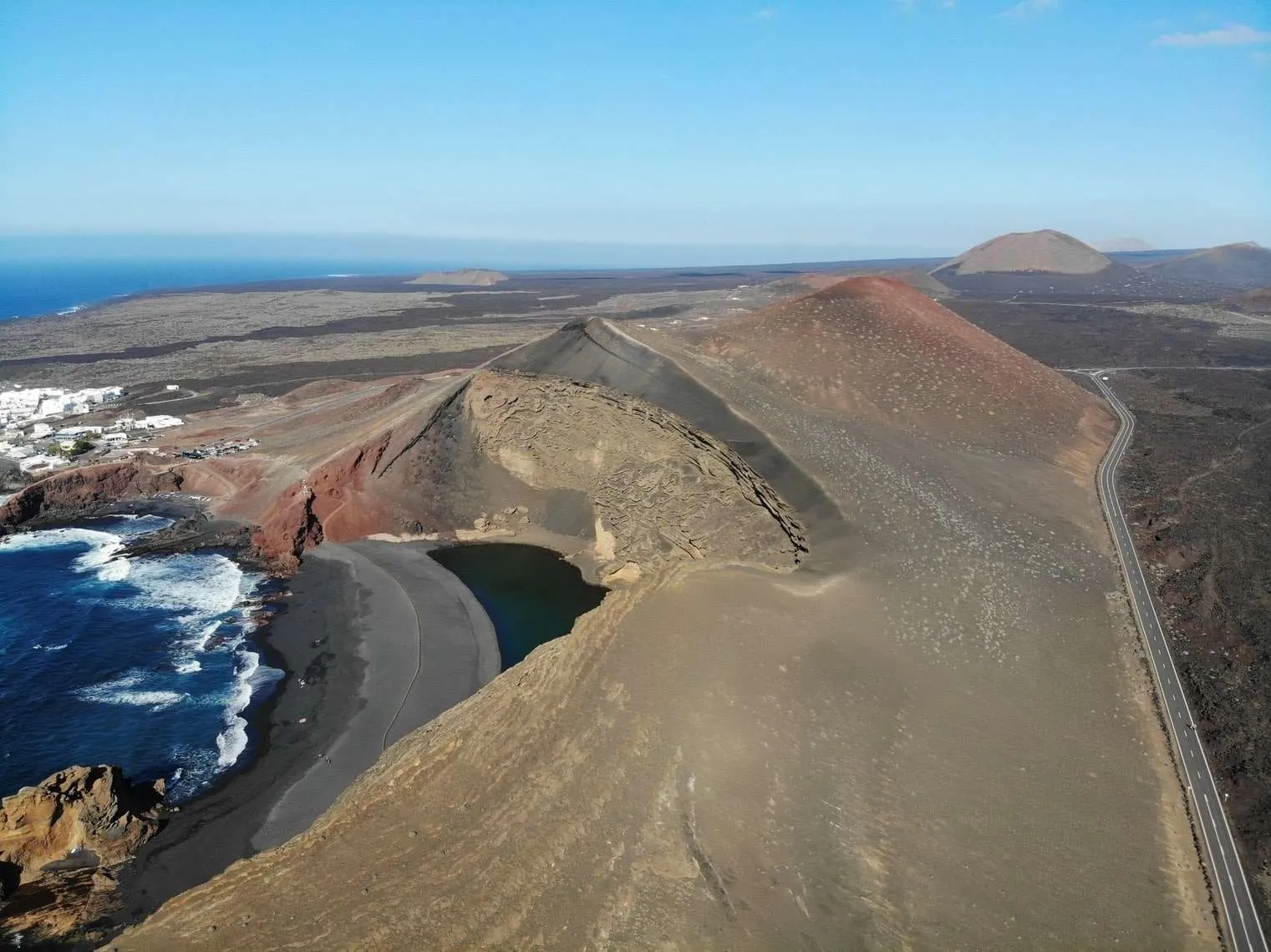 Lago Verde, Lanzarote by drone