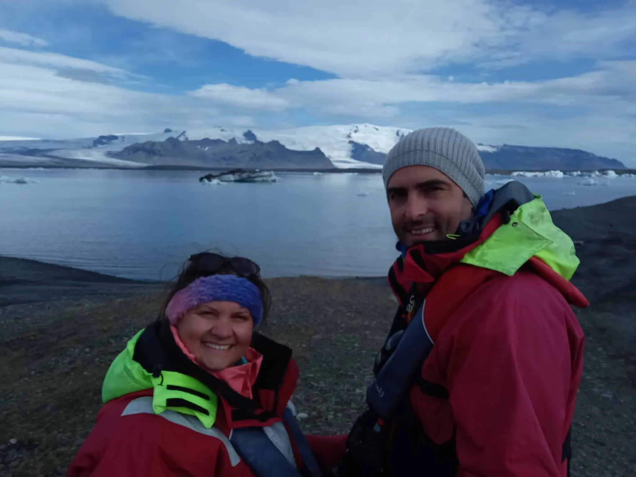 Boat trip in Jรถkulsรกrlรณn Glacial Lagoon, Iceland